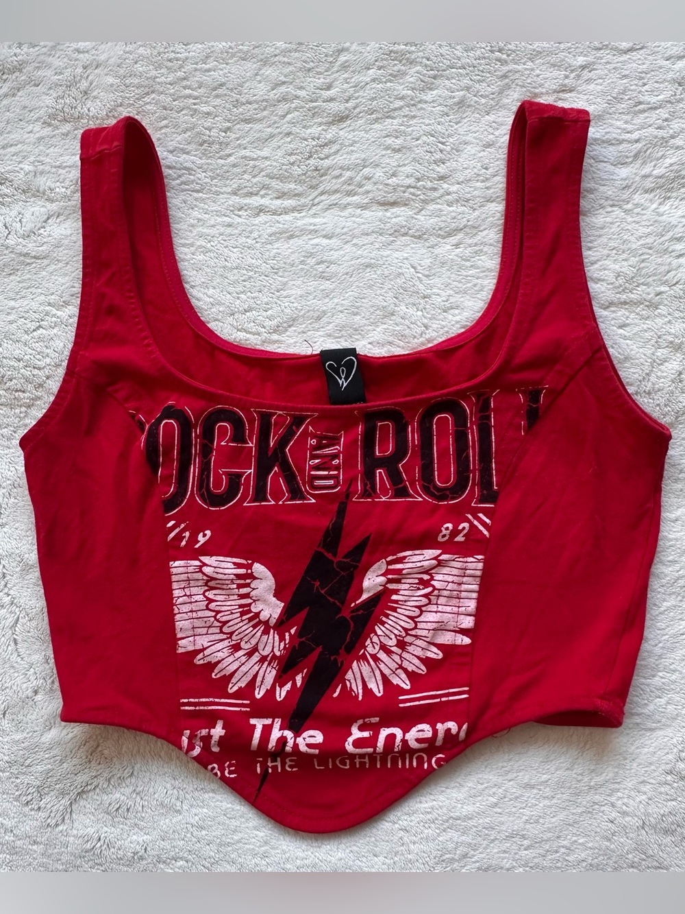 Windsor Red Rock Lightning Wing Graphic Crop Tank